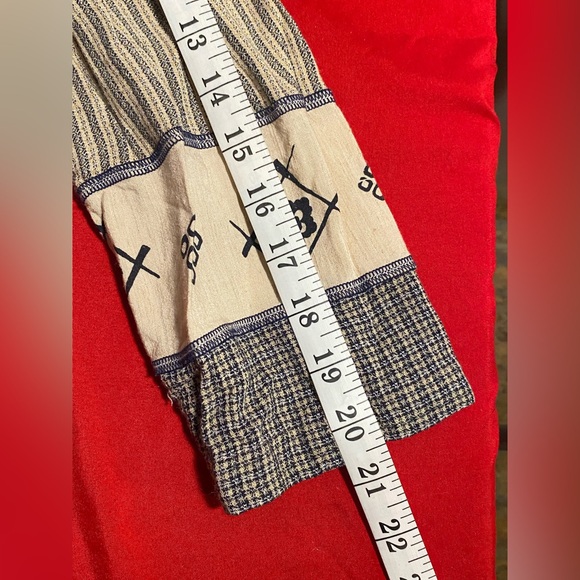 Vintage Suryä II Overshirt/Shacket with Prints and Wooden Accents - Picture 11 of 13